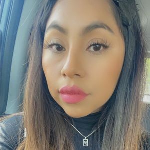 Meet your Posher, Beatriz